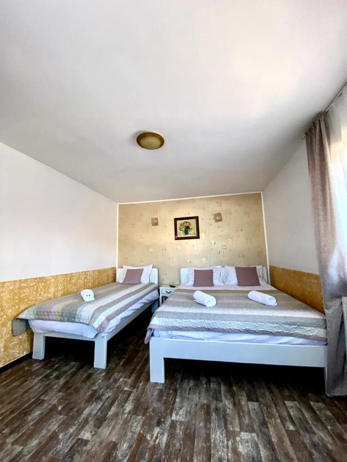 Restaurant Pensiunea Carmen Ranca Εξωτερικό φωτογραφία